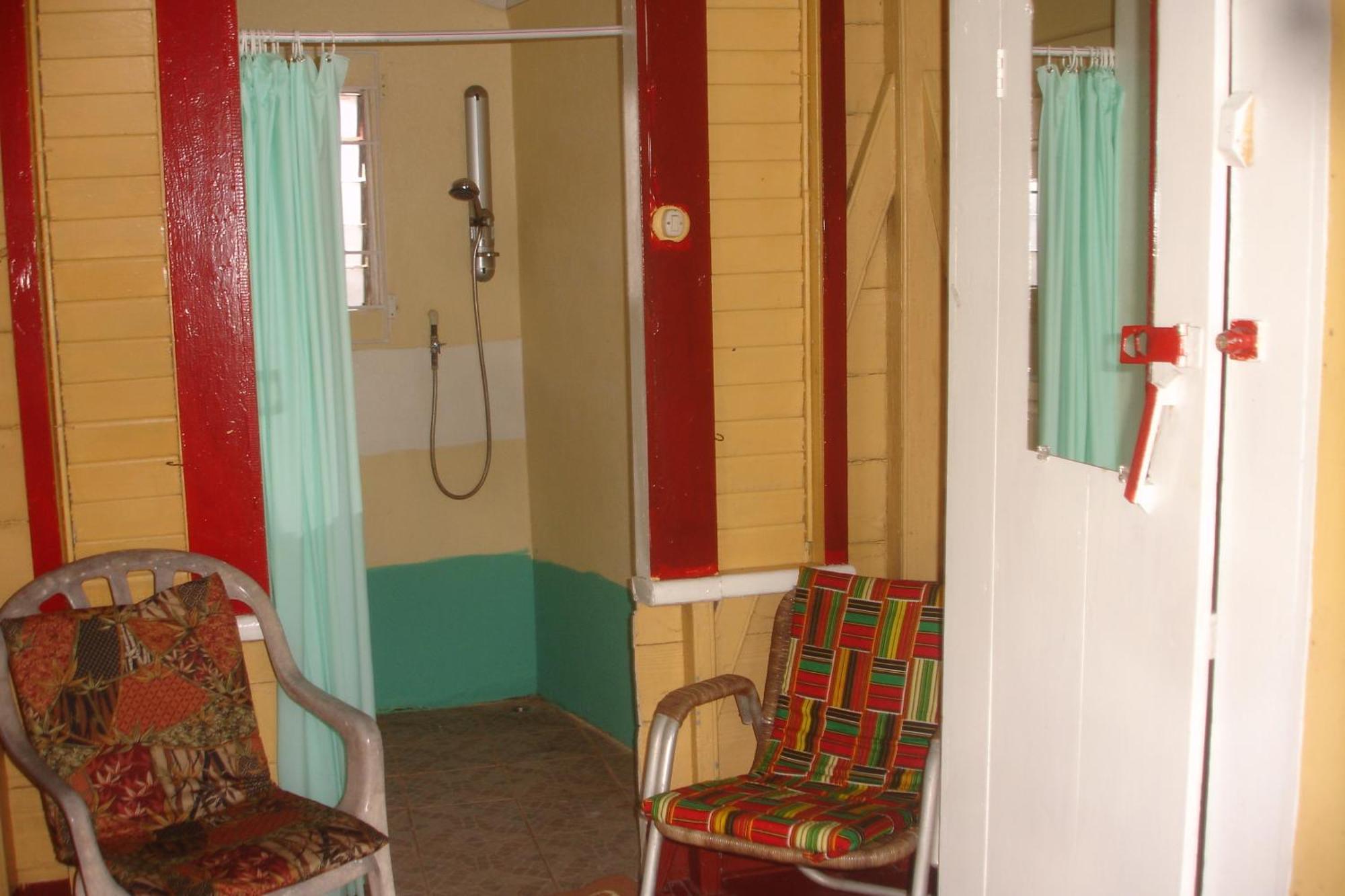 Finjam Cottage Port Antonio Room photo